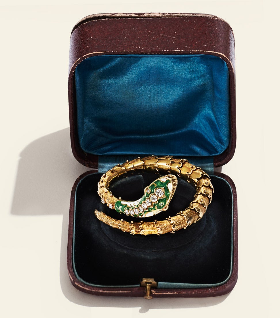Serpent jewelry — and BVLGARI Serpenti jewelry in particular — emerged as a jewelry trend in 2023
